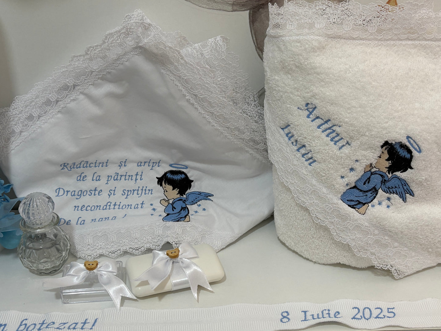 Trusou personalizat pentru băiat pe blue, tematica îngeraș.